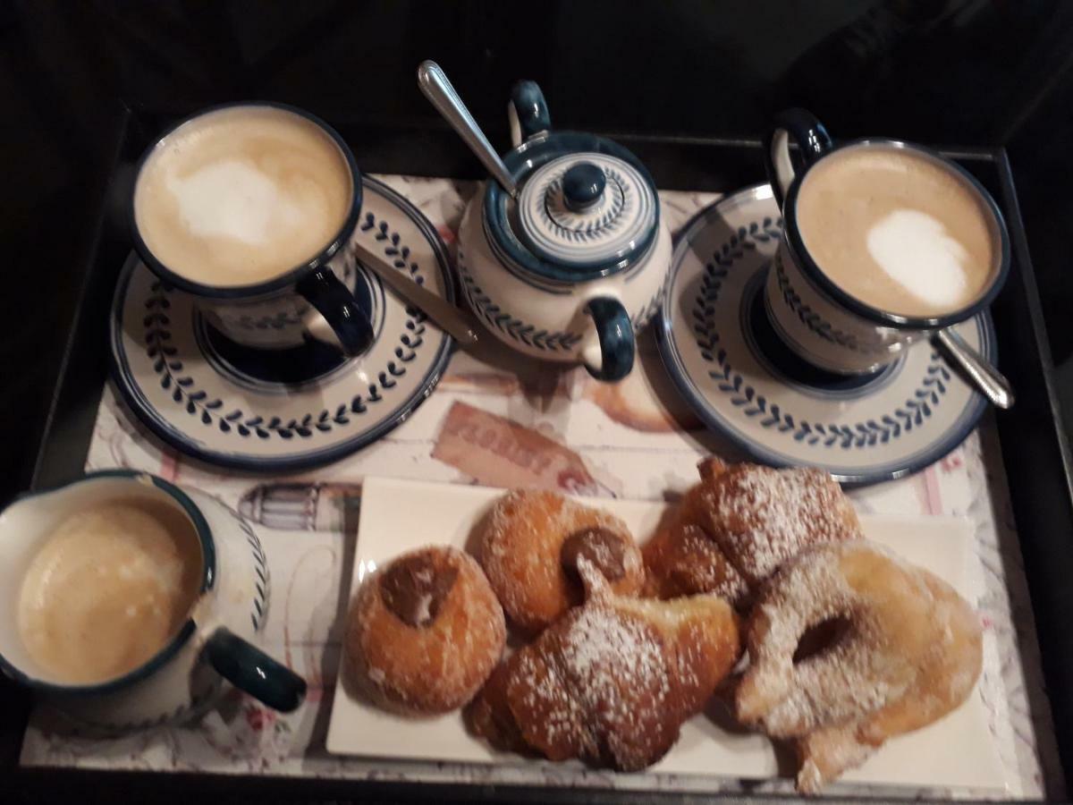 Le Stanze Di Penelope Acomodação com café da manhã Salerno Exterior foto